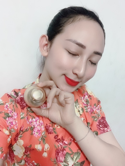 KEM FACE AKAZA COLLAGEN NANO SNOW (NHỎ)