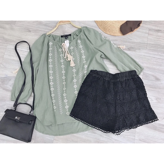 Áo họa tiết Vintage