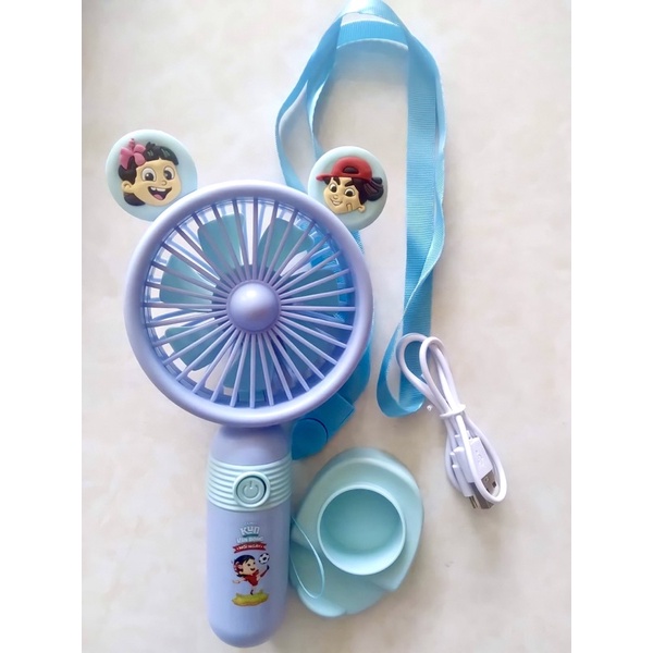 QUẠT CẦM TAY KUN, QUẠT KUN MINI KHÔNG DÂY HÀNG CAO CẤP TẶNG CÁP SẠC, DÂY ĐEO, ĐẾ QUẠT