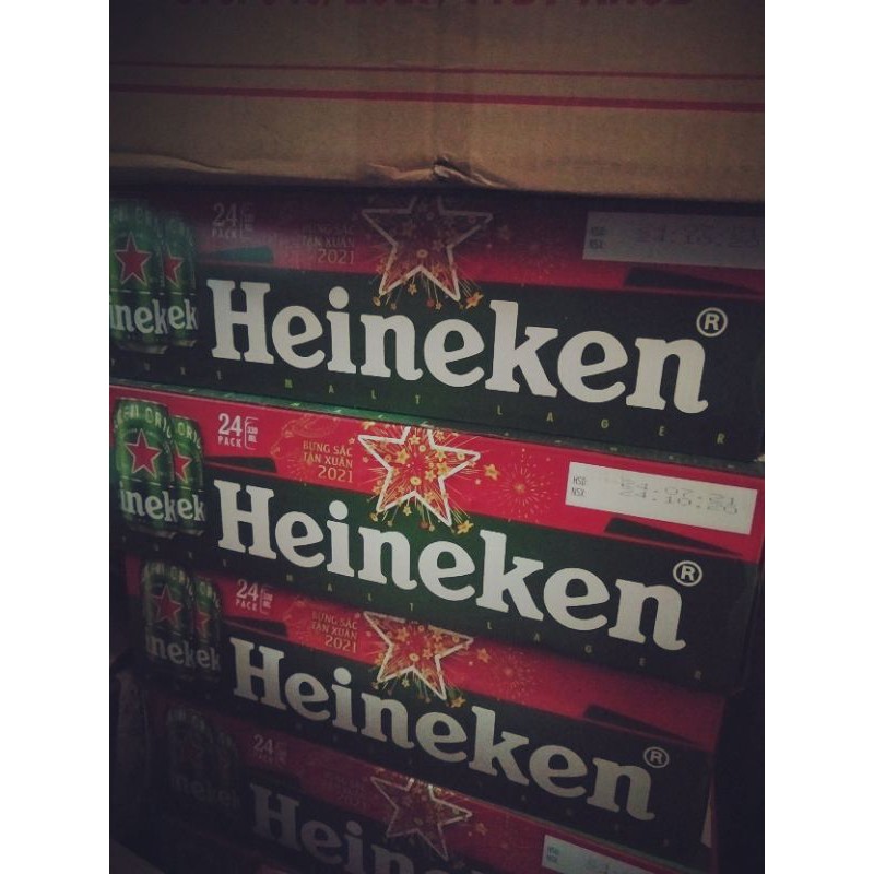 Bia Heineken tết