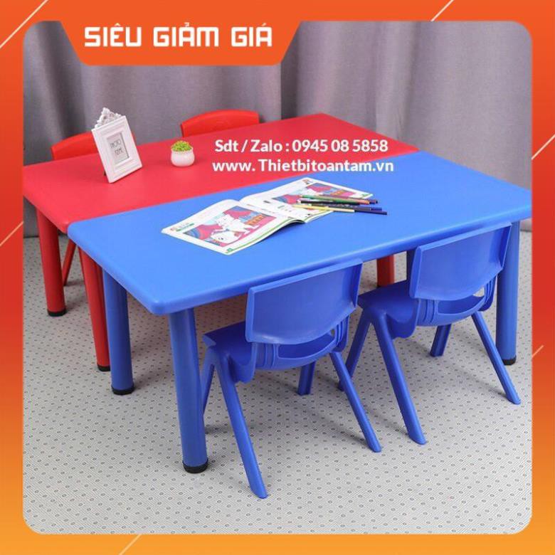 COMBO 1 Bàn nhập khẩu 120x60 cm + 1 Ghế nhựa đúc trẻ em