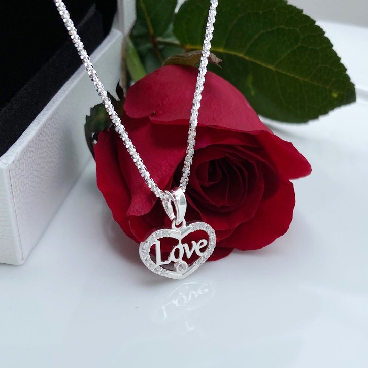 Dây chuyền bạc nữ mặt trái tim khắc chữ Love, Vòng cổ dây xù chất liệu bạc Ý cao cấp