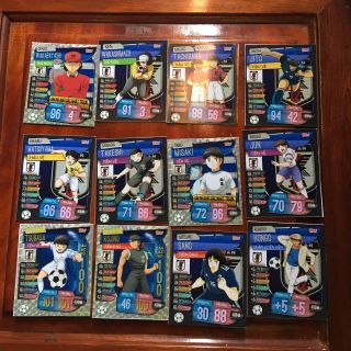 Set 12 thẻ TSUBASA GIẤC MƠ SÂN CỎ match attax