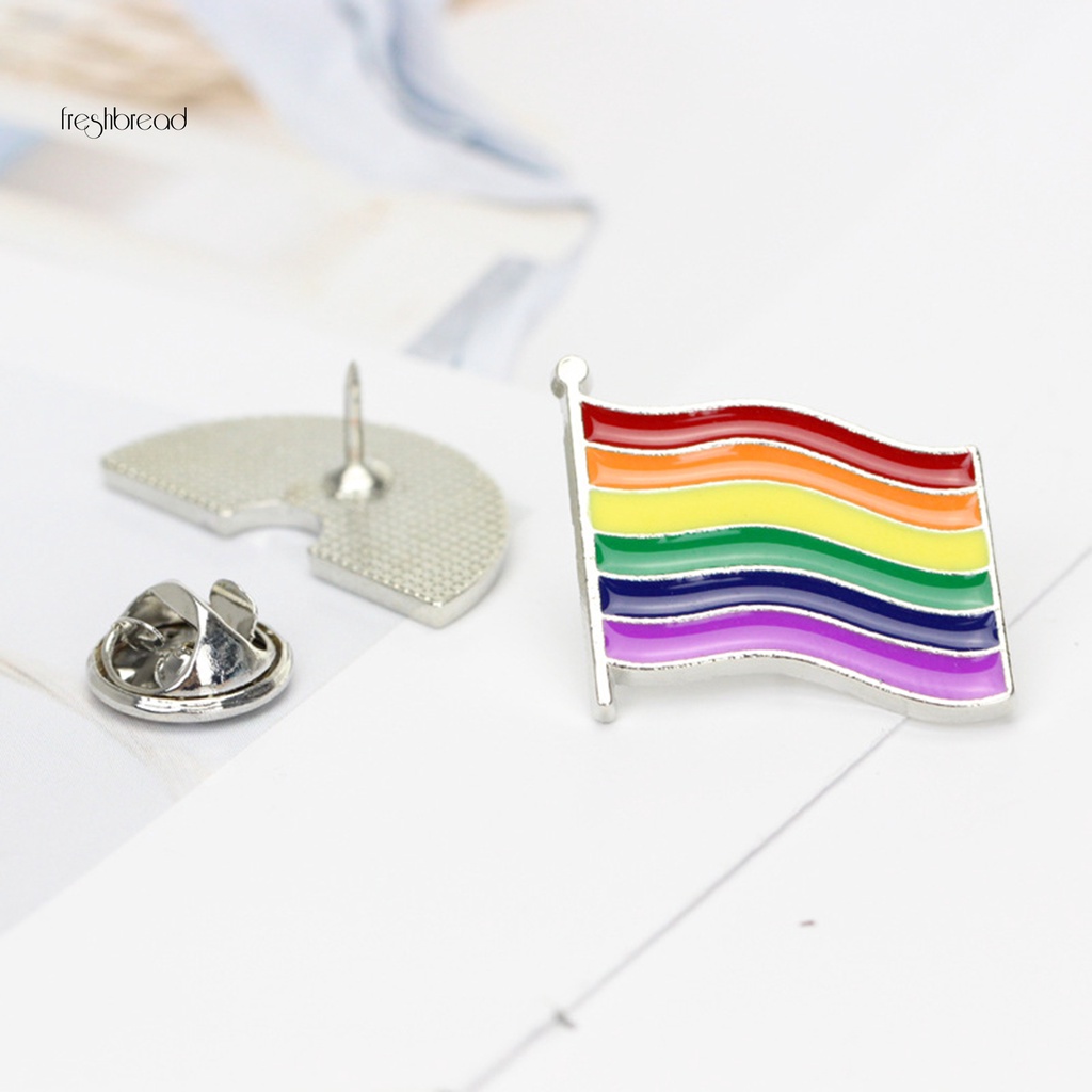 【VOGUE】Brooch LOVE Rainbow Color Flag Enamel Decorative Badge Pin Fashion Accessory for Gift