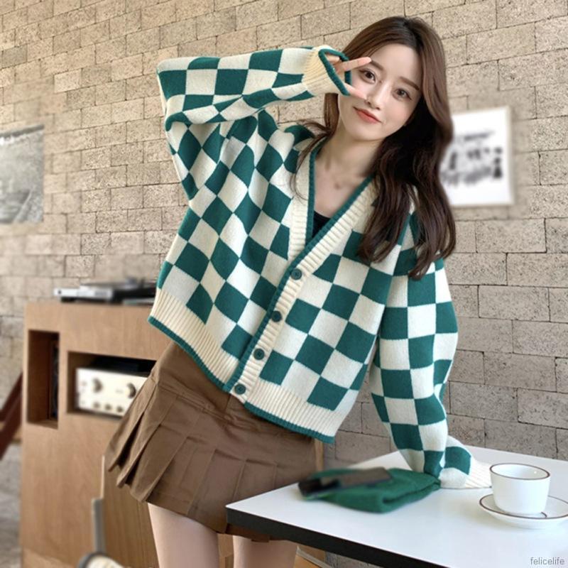 Áo khoác cardigan dệt kim phối nút cài họa tiết kẻ ô cổ V dáng rộng thời trang dành cho nữ | BigBuy360 - bigbuy360.vn