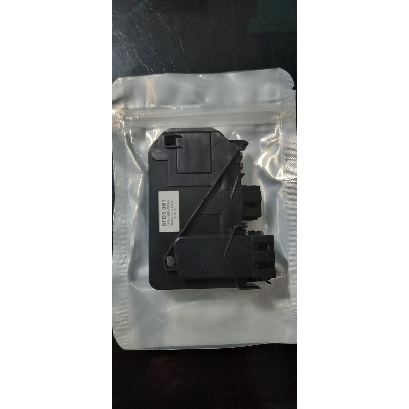 CÔNG TẮC CỬA MÁY GIẶT SAMSUNG ( 7 DÂY ) .