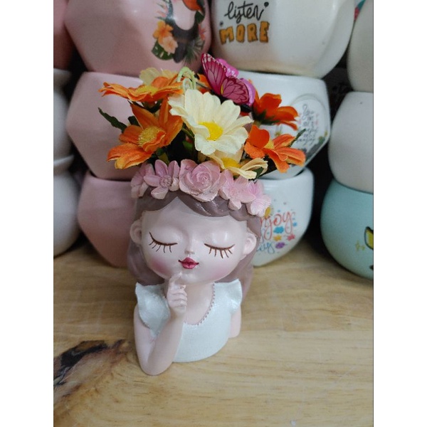 Chậu người trồng cây trang trí .tặng kèm sen đá .bao bể.