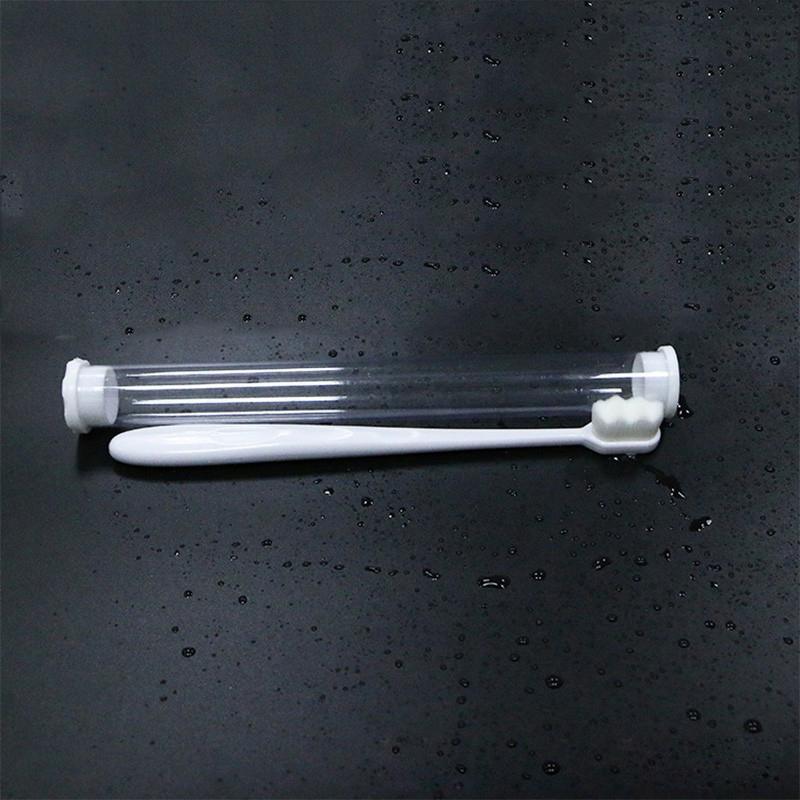 Bàn chải đánh răng lông mềm mịn màu trắng/ đen tiện dụng chất lượng cao