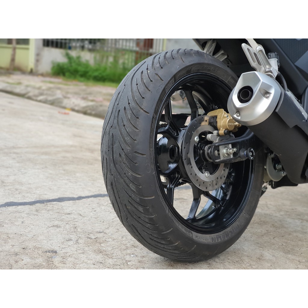 R15V3 Độ Mâm 5inch Lốp 180 Michelin Pilot Street Nhập Khẩu