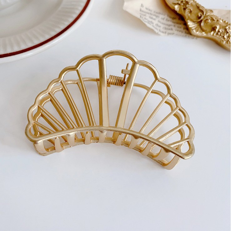 Kẹp tóc càng cua Hàn Quốc dành cho nữ màu vàng chất liệu nhựa acrylic bền đẹp nhỏ gọn cá tính cặp tóc nữ
