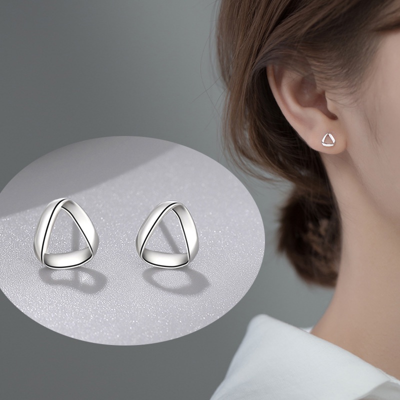 Khuyên tai xỏ hình tam giác màu bạc phong cách Hàn Quốc cho nữ