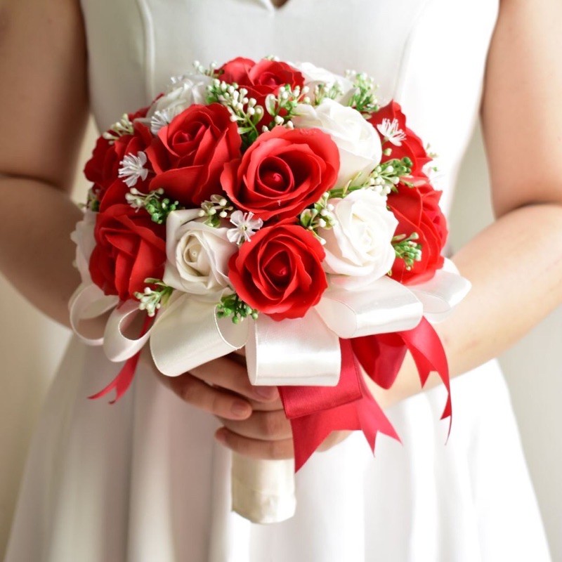 bó hoa cưới cầm tay( hoa sáp)