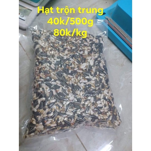 Hạt trộn vẹt trung 1kg.