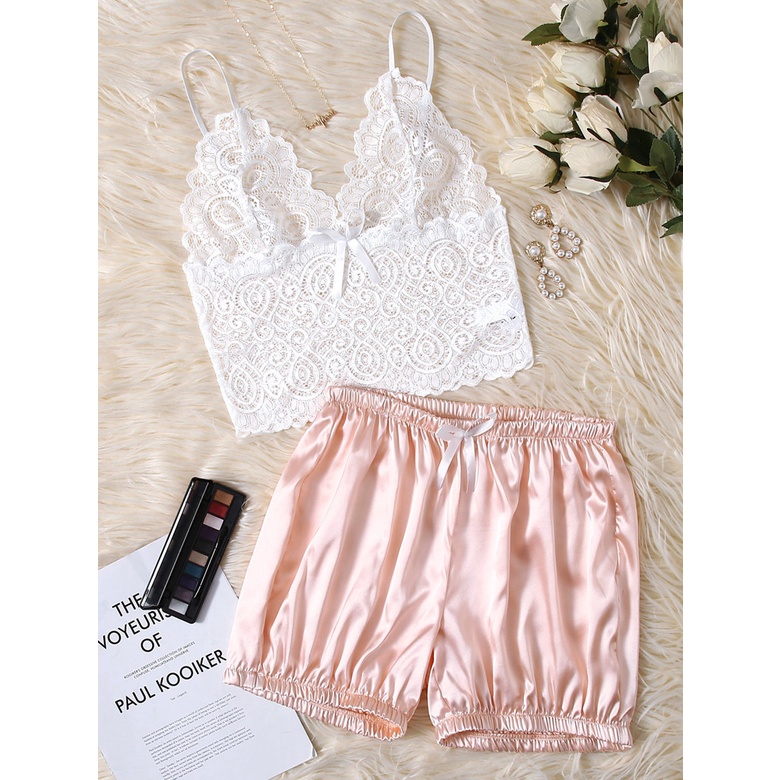 Bộ đồ lót/ Bộ đồ ngủ áo ren quần bí Lolita trẻ trung xinh xắn mà vẫn sexy hấp dẫn. LYEN021