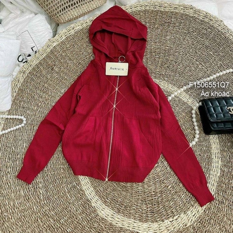 Áo khoát len có nón