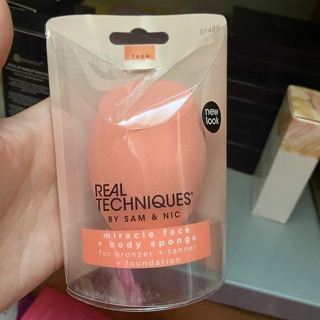 Mút tán real techniques by sam & nic miracle face + body sponge.