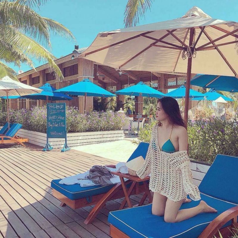 [HÀNG MỸ SĂN SALE] Áo ren xuyên thấu ADRIENNE VITTADINI cổ tròn tay dài thêu hoa màu be | BigBuy360 - bigbuy360.vn
