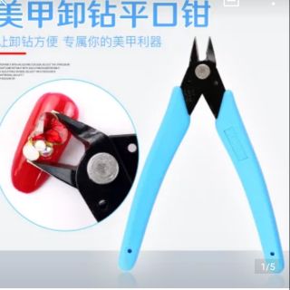 Kềm cắt móng giả