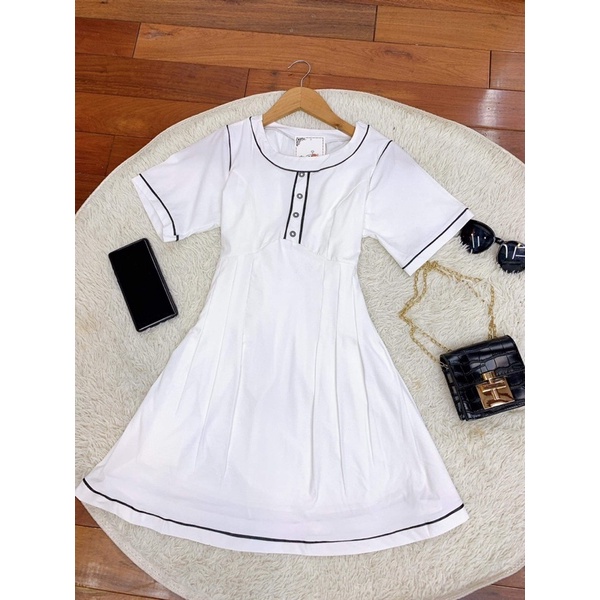 Váy trắng viền đen HS6