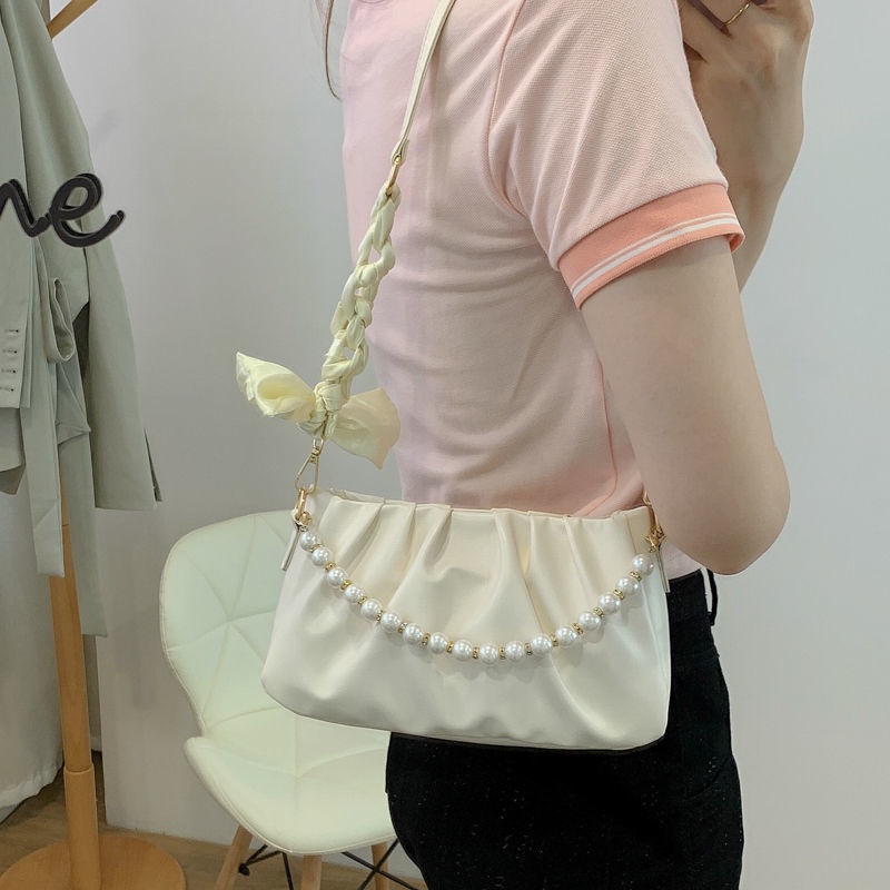 Túi Xách Da Mềm Đính Ngọc Trai Thời Trang Hàn Quốc Dành Cho Nữ