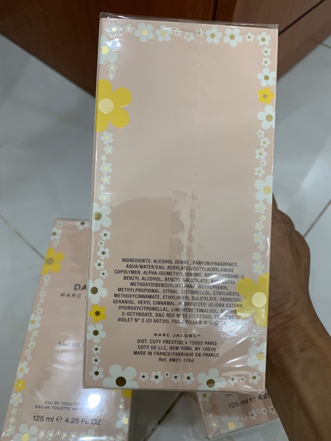 [Mã 1512FMCGSALE giảm 8% đơn 500K] Nước hoa marc jacobs daisy eau so fresh 125ml full seal | BigBuy360 - bigbuy360.vn
