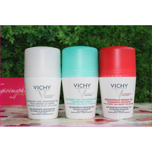 Lăn Khử Mùi Giúp Khô Thoáng Vùng Da Dưới Cánh Tay 48h Vichy Traitement Anti- Transpirant 48h (50ml)