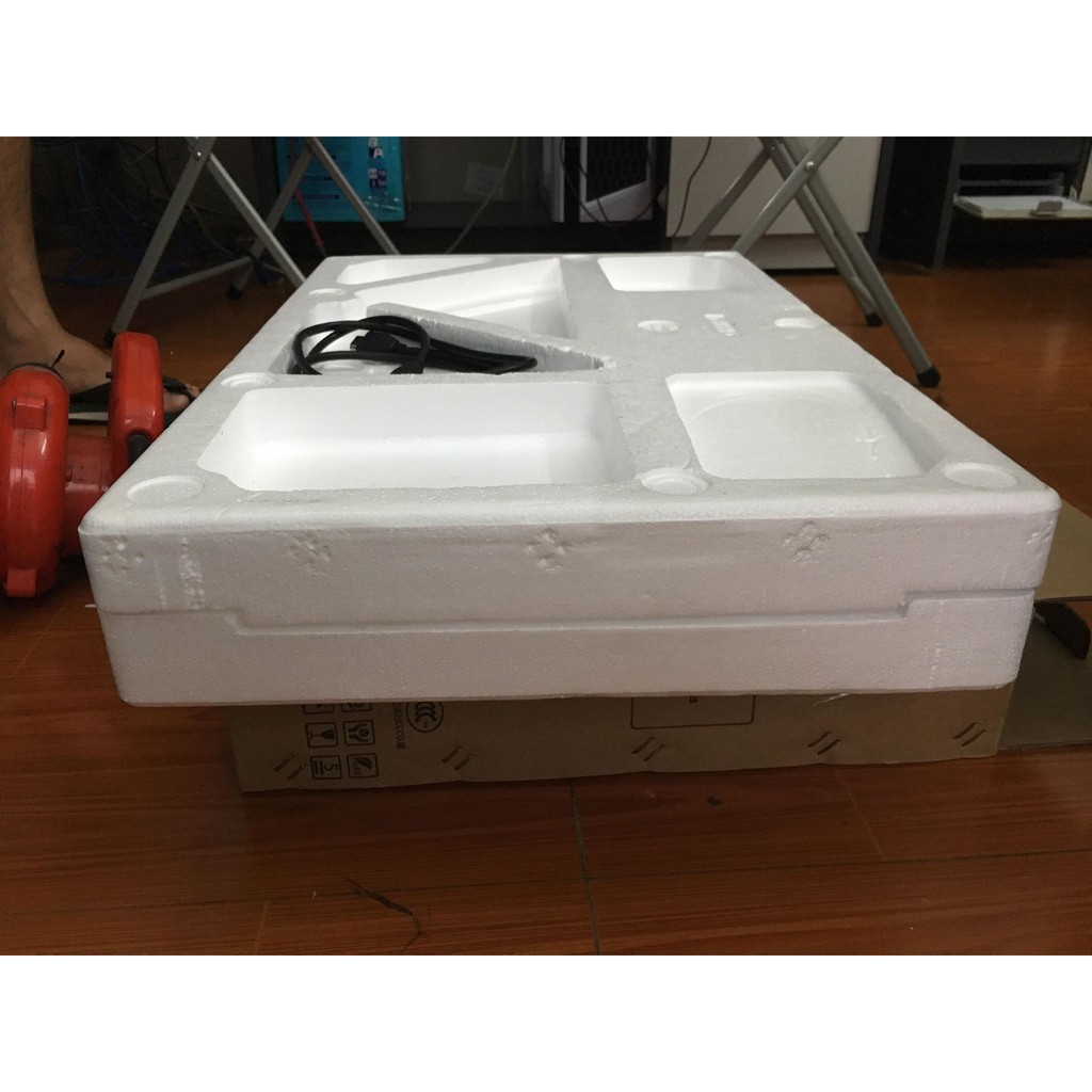 Màn hình máy tính MaCeFor 24ich cong new 98% full viền full hộp xốp | BigBuy360 - bigbuy360.vn