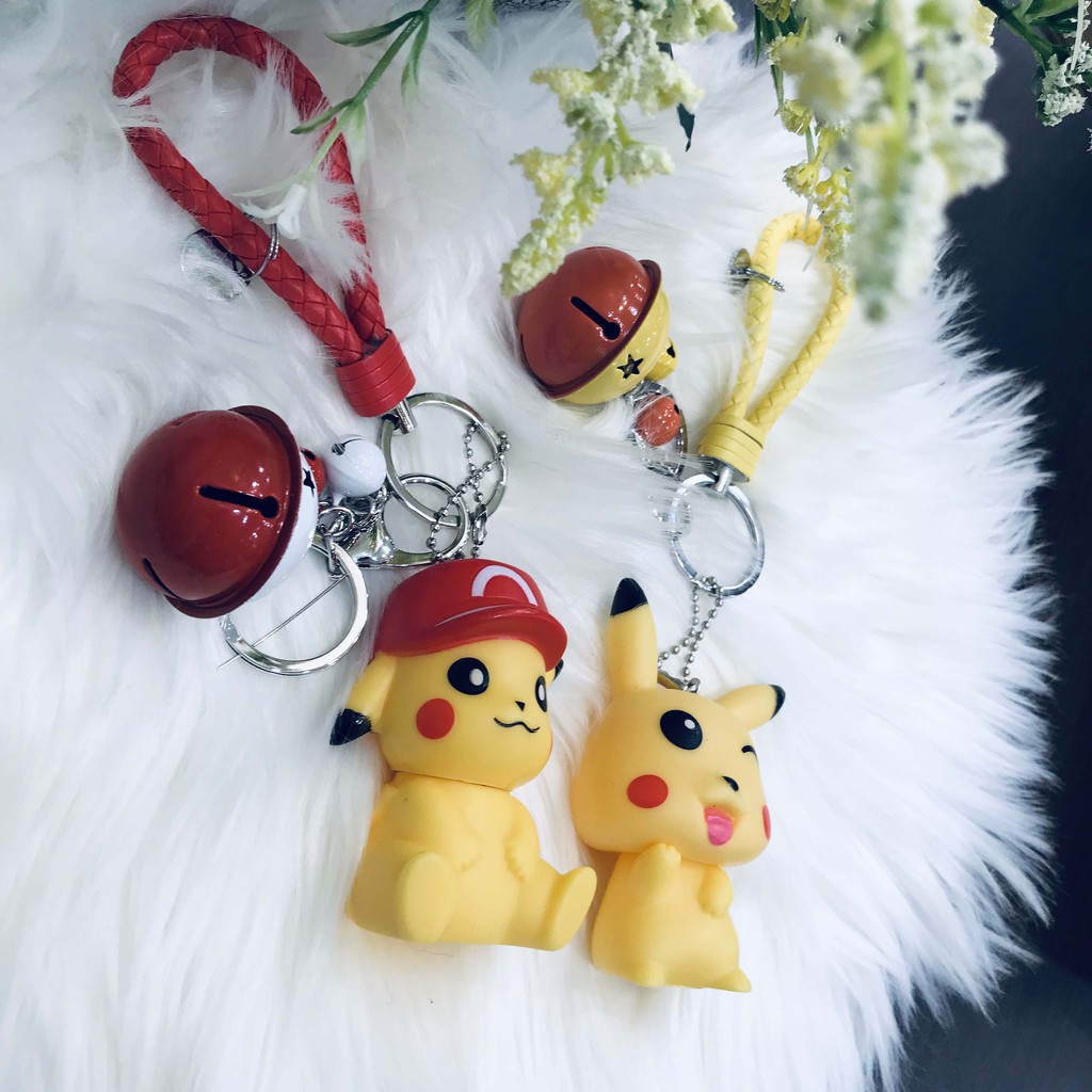 Móc khóa Pikachu đội mũ kèm dây và 3 chuông