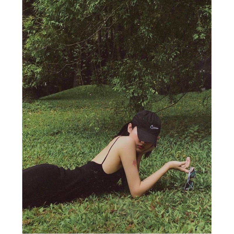 Váy maxi hở lưng