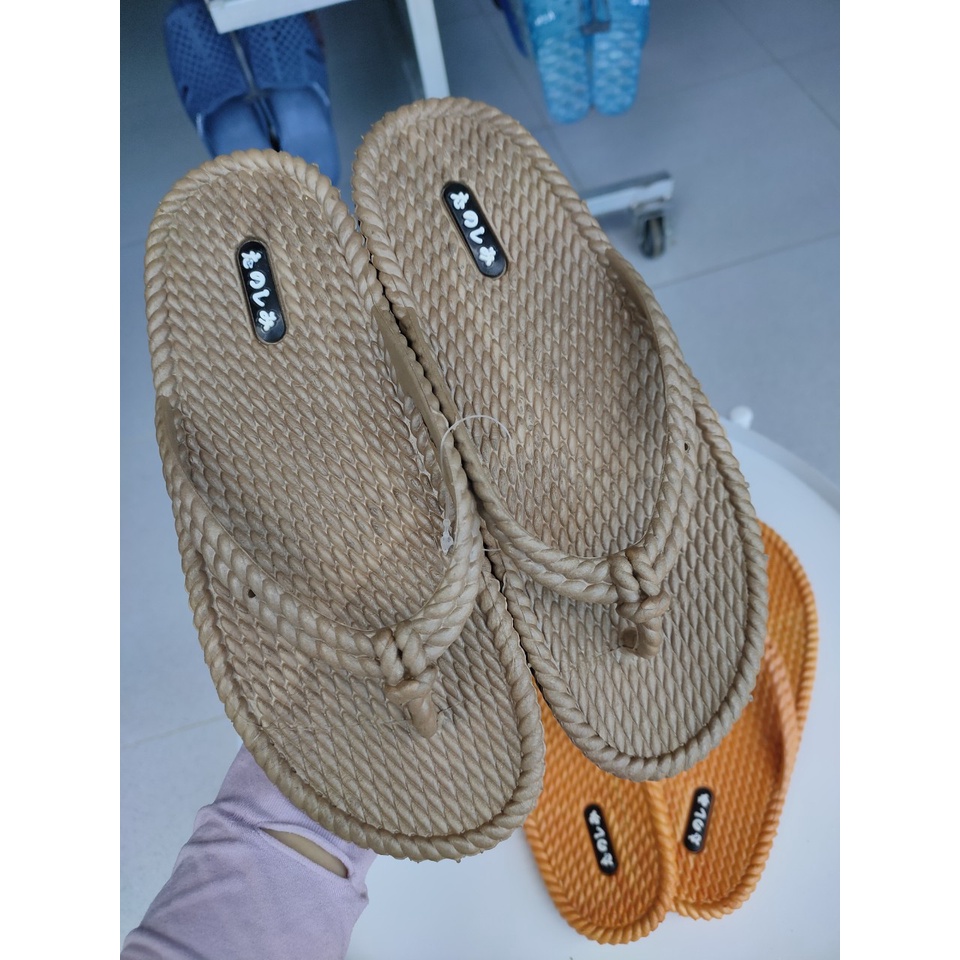 Dép Đúc Xỏ Ngón Nữ Cao 2 Phân Siêu Bền và Êm Chân