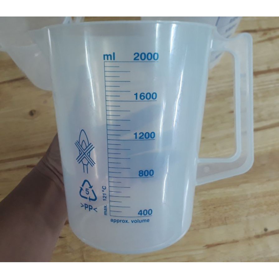 Ca nhựa chia vạch xanh có quai 1000ml