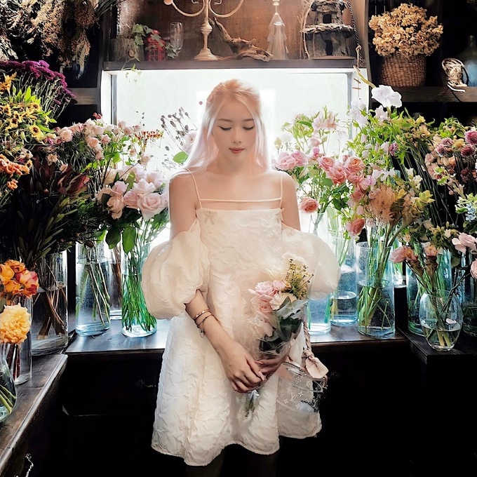 TINGOAN®  - Váy hai dây tay bồng vân hoa 3 lớp dây ngang ngực bồng xòe đính nơ kim loại trắng SLEEPING BEAUTY DRES