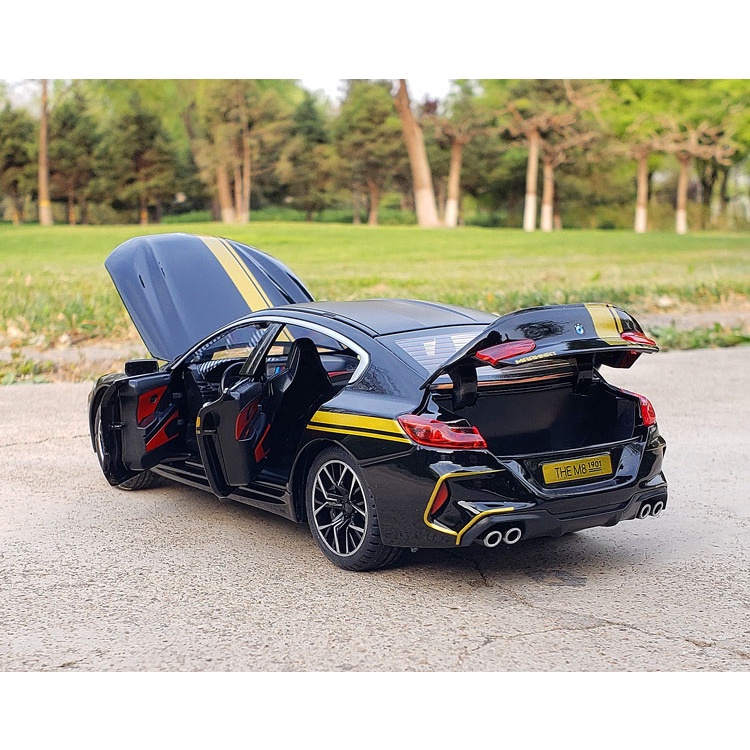 Xe mô hình BMW MH8 800 tỉ lệ 1:24