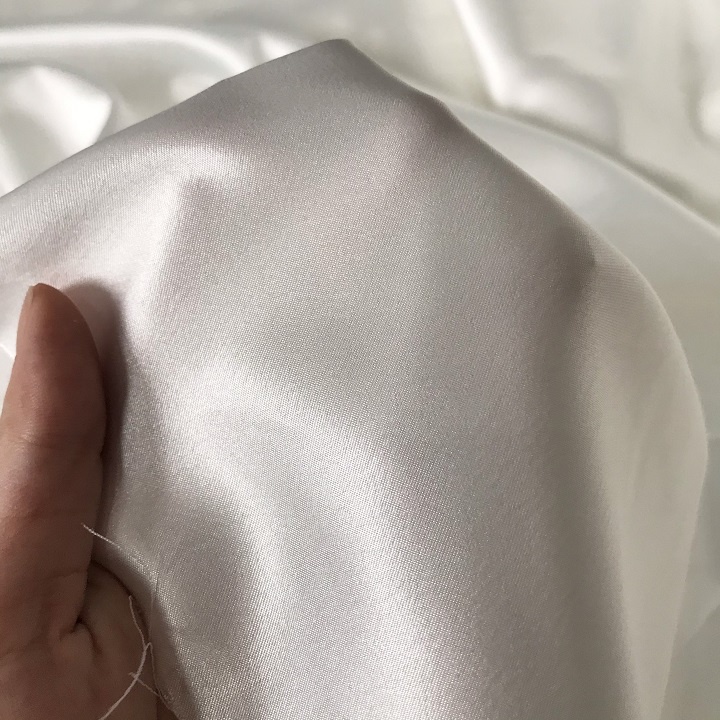 Vải Táp Ta Trắng Tạo Độ Bồng - Khổ 1m5 - Giãn Nhẹ - May Đầm, Vest, Bộ Vest, Chân Váy