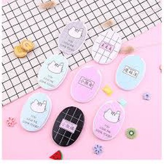 Gương mini cầm tay Hàn Quốc dễ thương - Tặng kèm lược