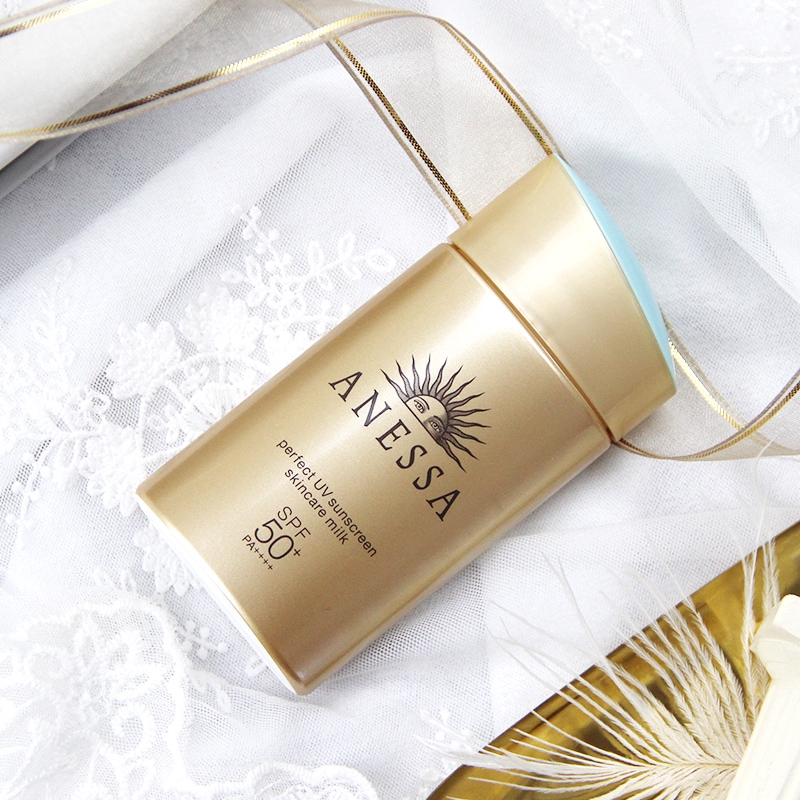 Kem chống nắng Shiseido Sunscreen / Whitening Spray SPF 50 +++++ 60ML Shiseido Sunscreen / Sunscreen / Whitening Spray SPF 50 +++++ 60ML