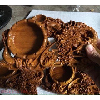 Gạt tàn rồng gỗ gụ nguyên khối