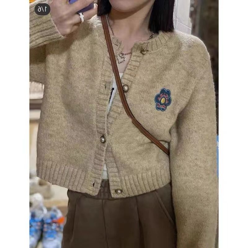 Áo sweater thêu họa tiết phong cách cổ điển thanh lịch cho nữ