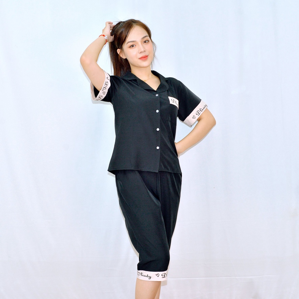 Bộ đồ bộ ĐEN PHA CHỮ tay ngắn quần lửng vải lụa cao cấp - Thoải Mái- Nhẹ Nhàng -Co giãn nhẹ