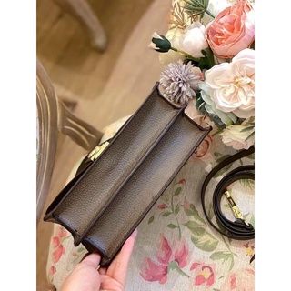 túi đeo chéo GC ❤️💕 sang chảnh
