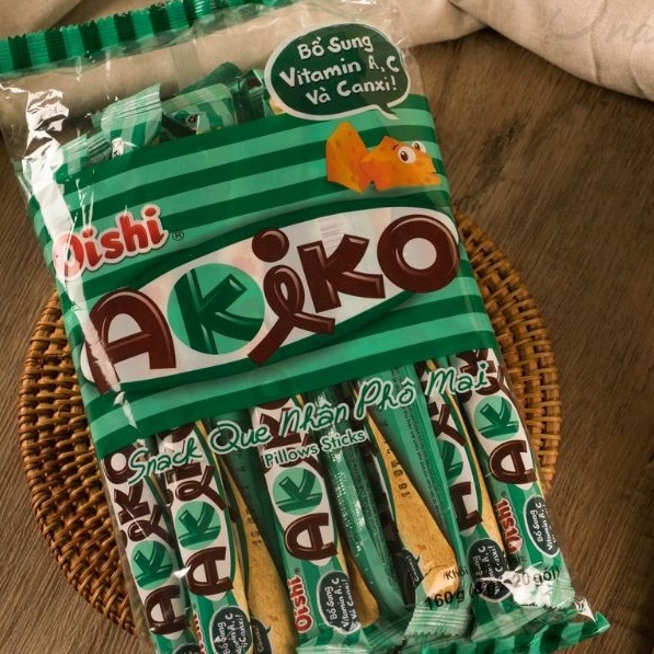 Bánh snack que có nhân Oishi Akiko các vị gói 160g 20 que