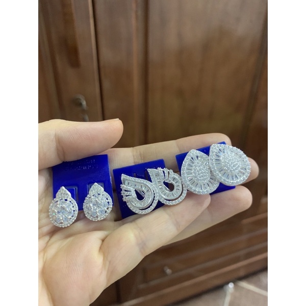 Khuyên tai khóa bật ôm sát tai kiểu dáng sang trọng, nạm đá cz sáng bạc ta chuẩn