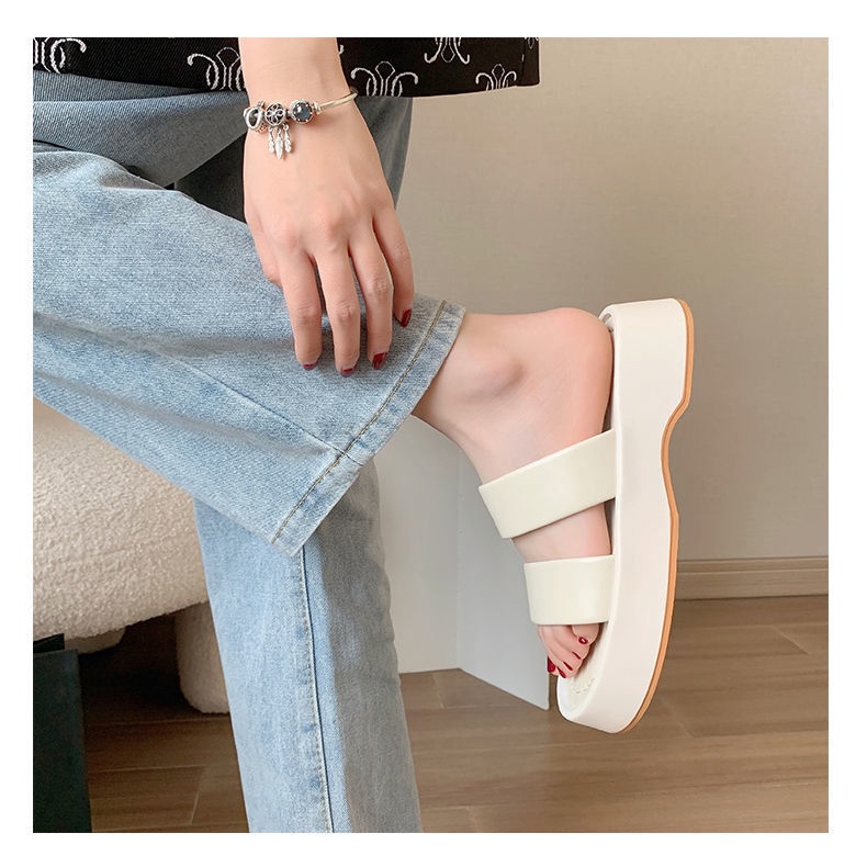 Sandal đế dày, 2 quai da mềm phong cách Hàn Quốc