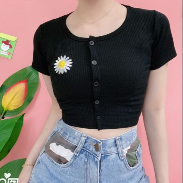 Áo Croptop Nhiều Nút Thêu Hoa Cúc Siêu Xinh L6-2