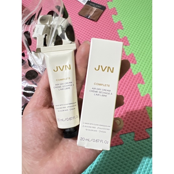 Kem Dưỡng Tóc JVN Complete Hydrating Air Dry Hair Cream 20ml