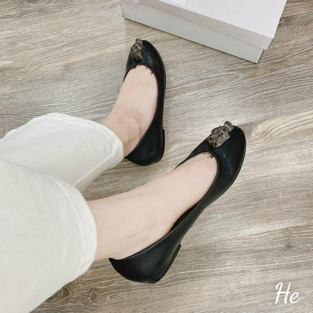 Giày bệt búp bê đầu lâu đen lót đen