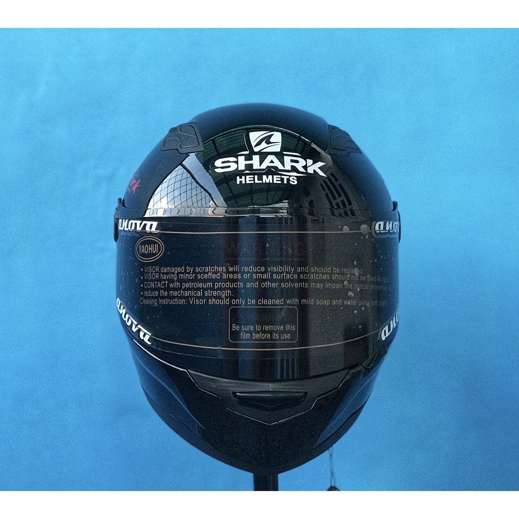 MŨ FULLFACE ĐEN BÓNG LÊN TEM SHARK LÊN ĐUÔI GIÓ SHARK CỰC ĐẸP