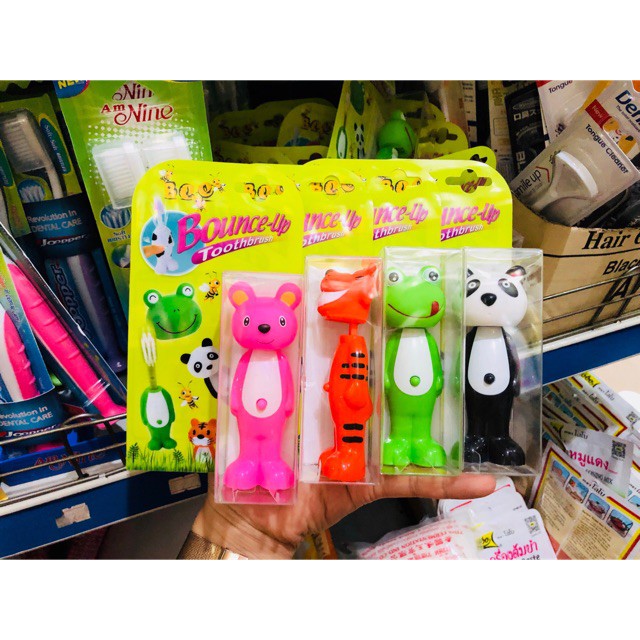 Bàn chải trẻ em BEE BOUNCE-UP Có nút bấm hình thú siêu ngộ nghĩnh