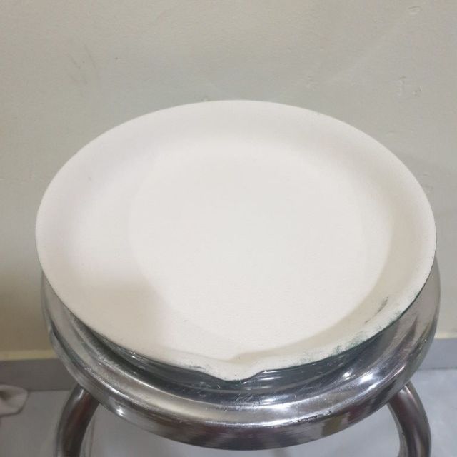 Đĩa mài sừng sứ Bát Tràng Việt Nam loại đại ( đường kính 25 cm ) màu trắng và màu xanh