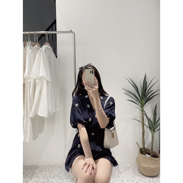 Bộ jumpsuit thêu hoa | BigBuy360 - bigbuy360.vn